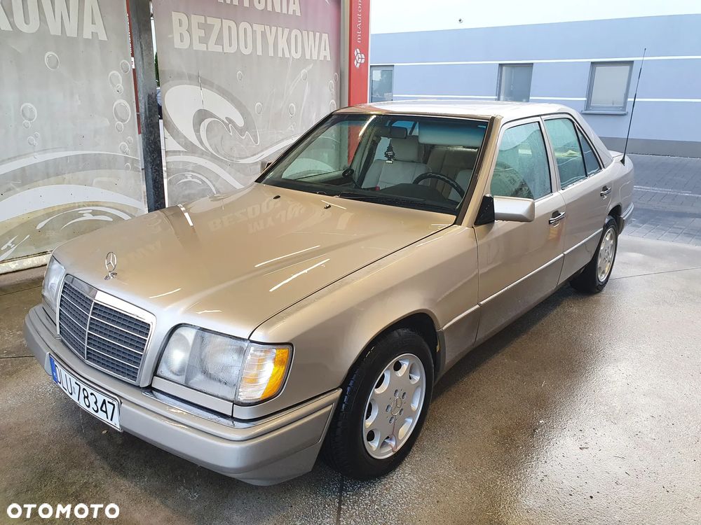 Mercedes-Benz Klasa E - 1