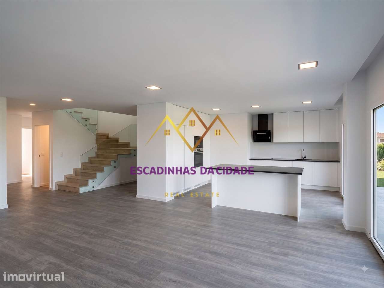 T5 Duplex Novo no Montijo com estacionamento - Grande imagem: 2/48