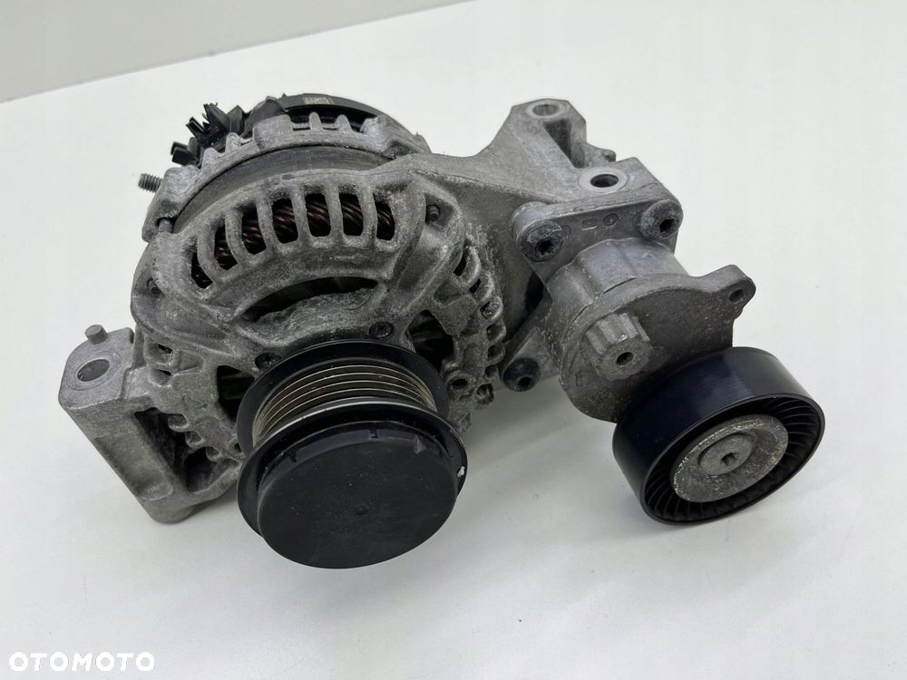 VOLVO XC40 ALTERNATOR 32279255 - 1