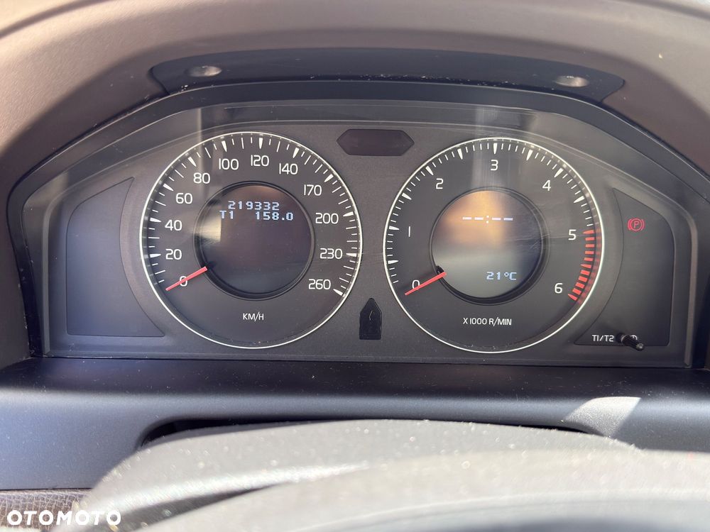 Volvo XC 60 2.4D AWD - 21