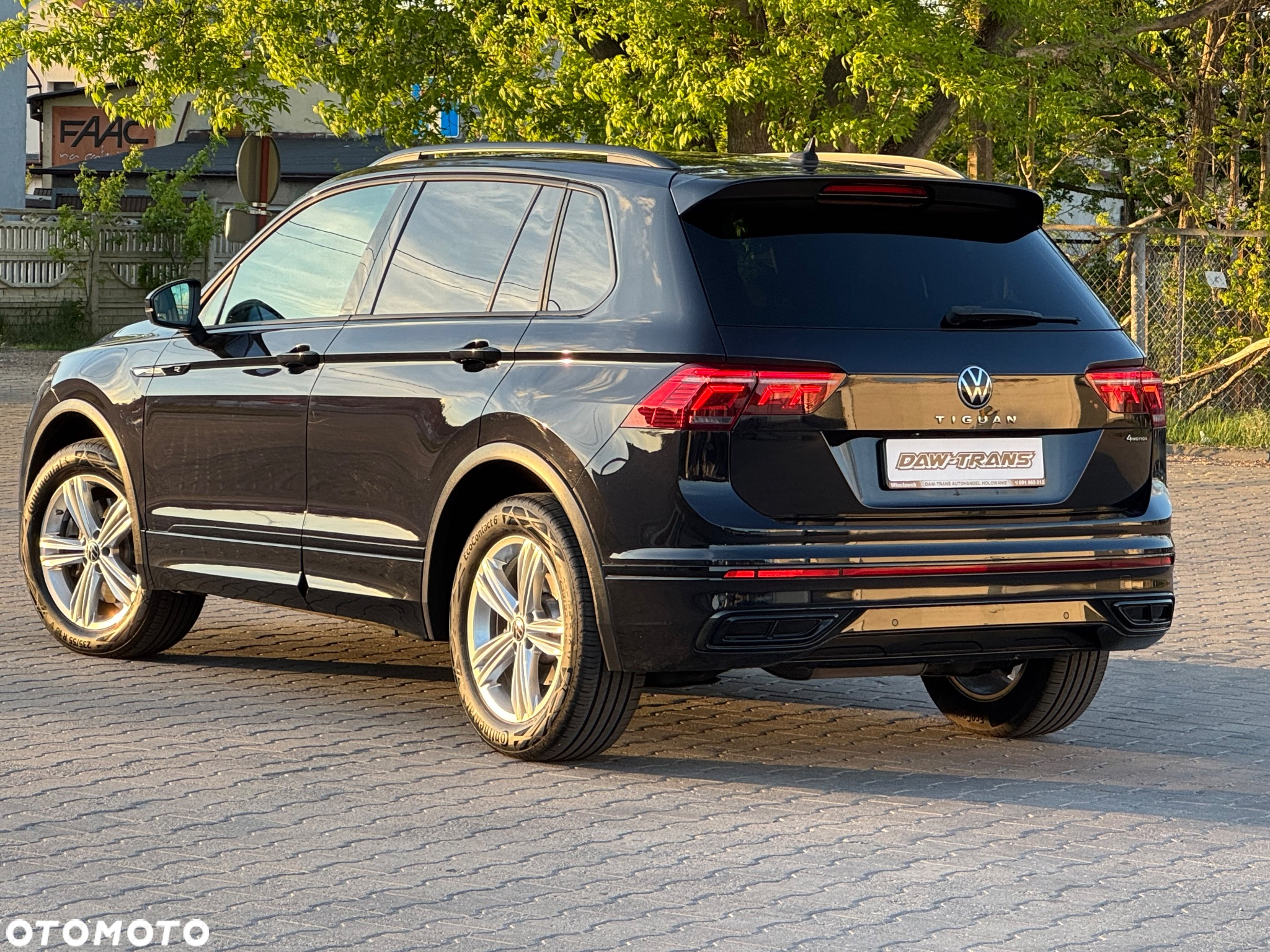 Volkswagen Tiguan 2.0 TDI SCR 4Mot R-Line DSG - 9
