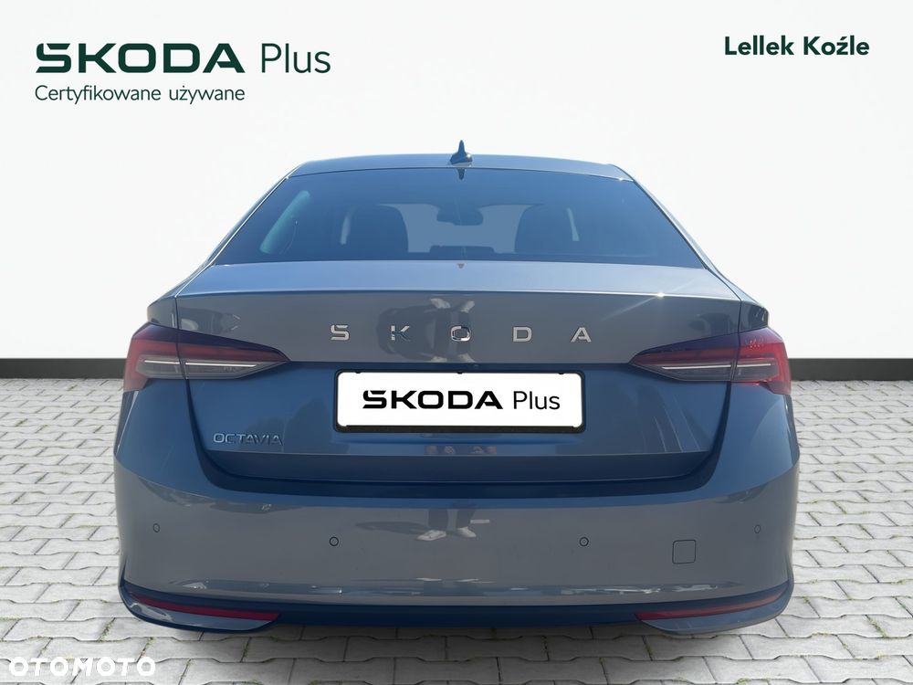 Skoda Octavia 1.5 TSI mHEV Selection DSG - 6