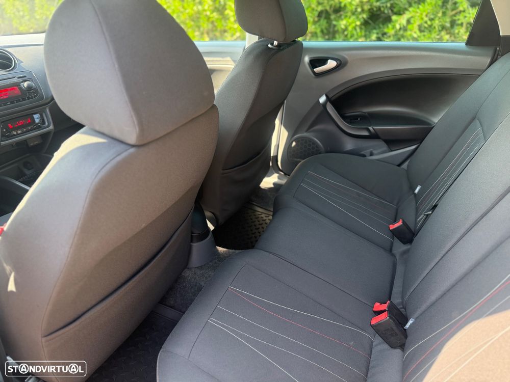 SEAT Ibiza ST 1.6 TDI Copa DPF - 20
