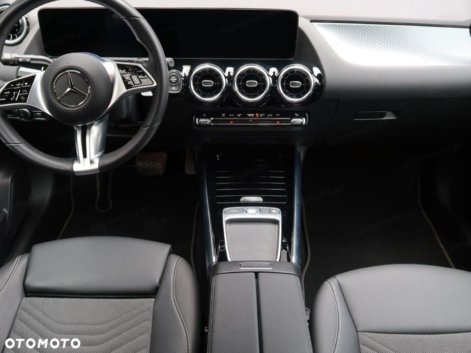 Mercedes-Benz GLA 200 Progressive - 7
