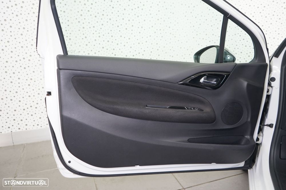 Citroën DS3 1.6 e-HDi So Chic - 16