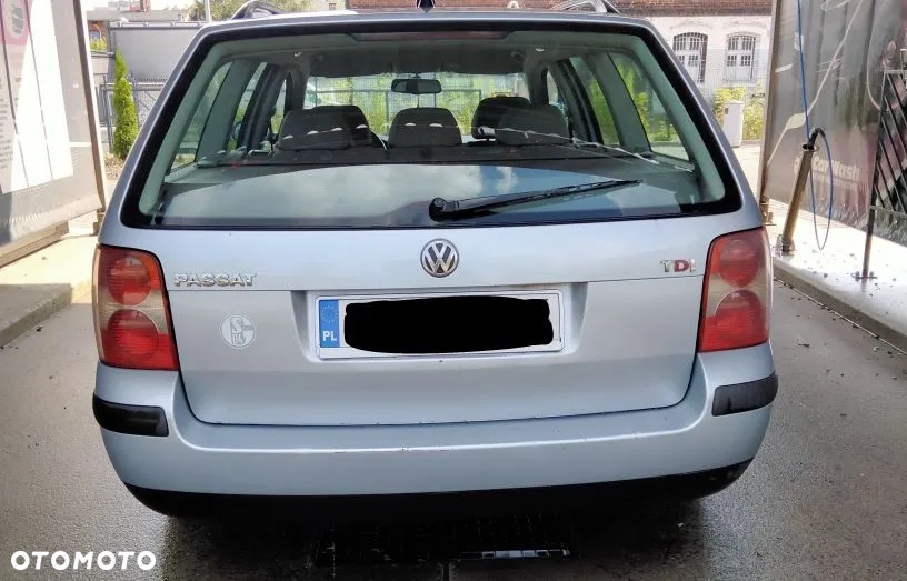 Volkswagen Passat 1.9 TDI Comfortline - 2