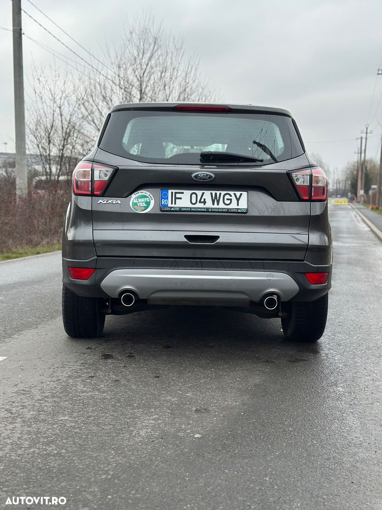 Ford Kuga - 3