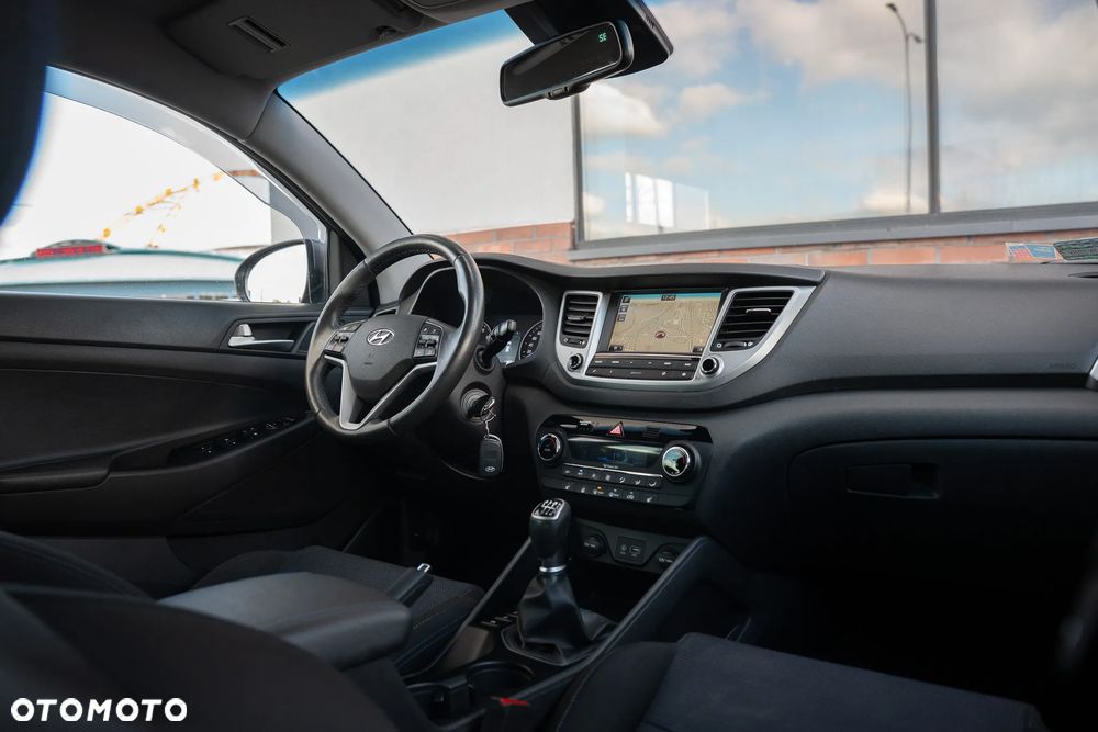 Hyundai Tucson 1.6 GDI BlueDrive Comfort 2WD - 27