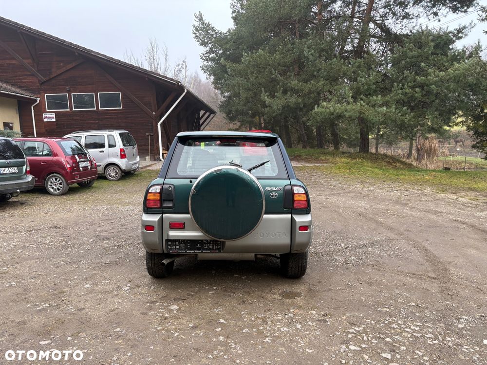 Toyota RAV4 2.0 Fun - 6