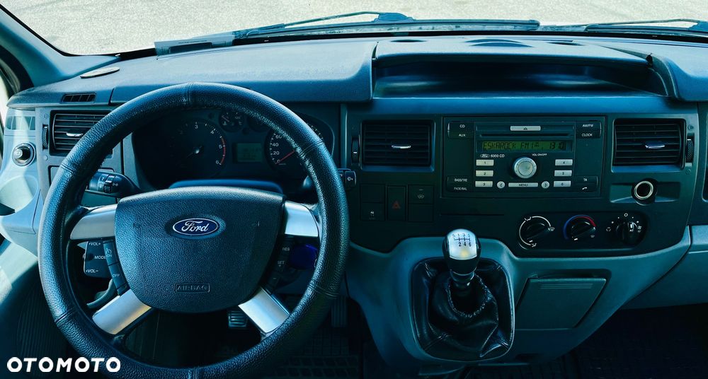 Ford Transit - 11