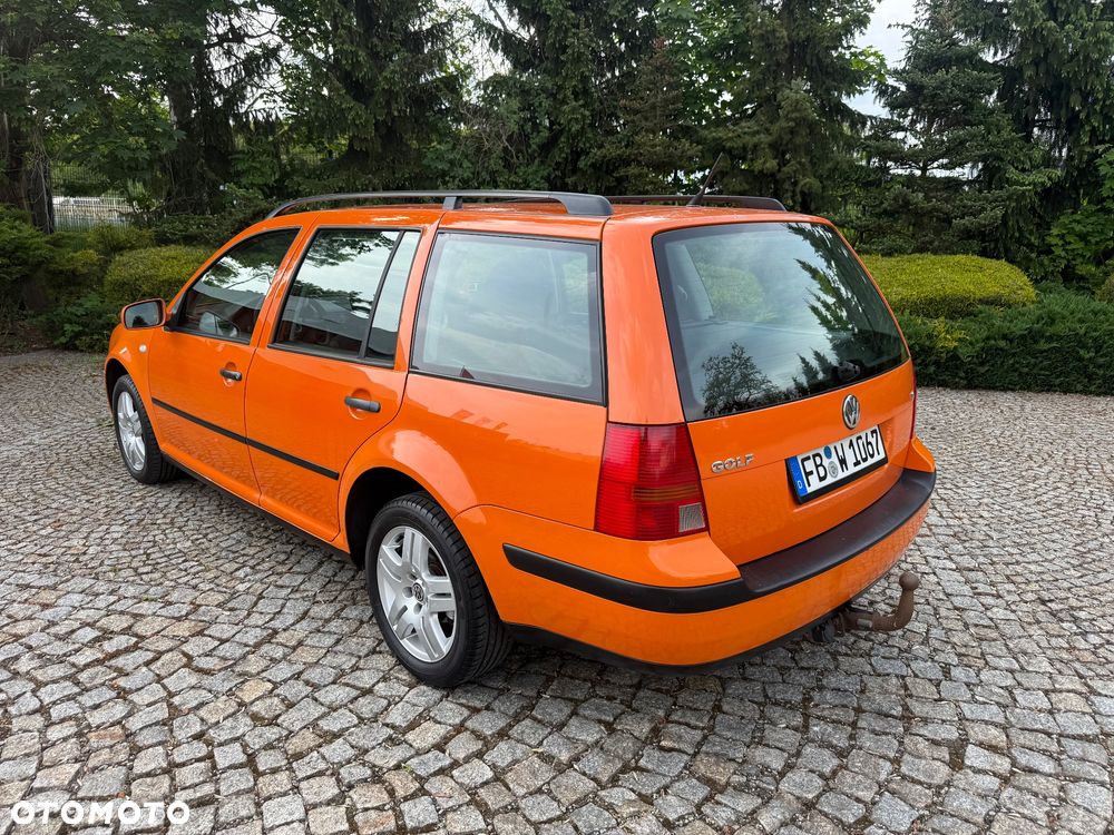 Volkswagen Golf 1.6 Basis - 3