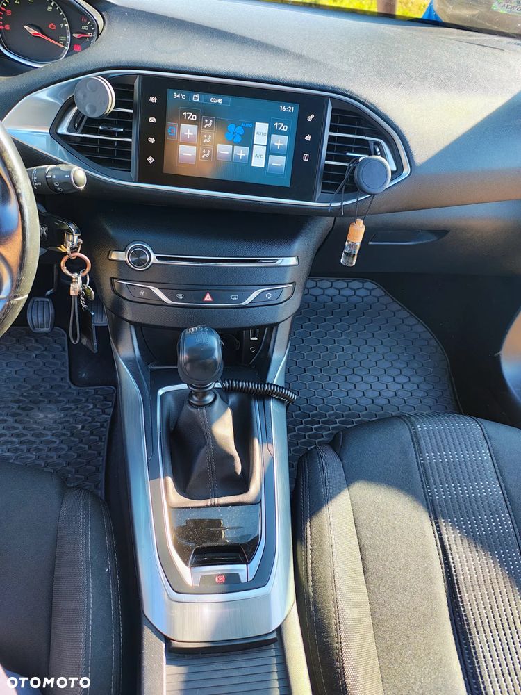 Peugeot 308 - 14