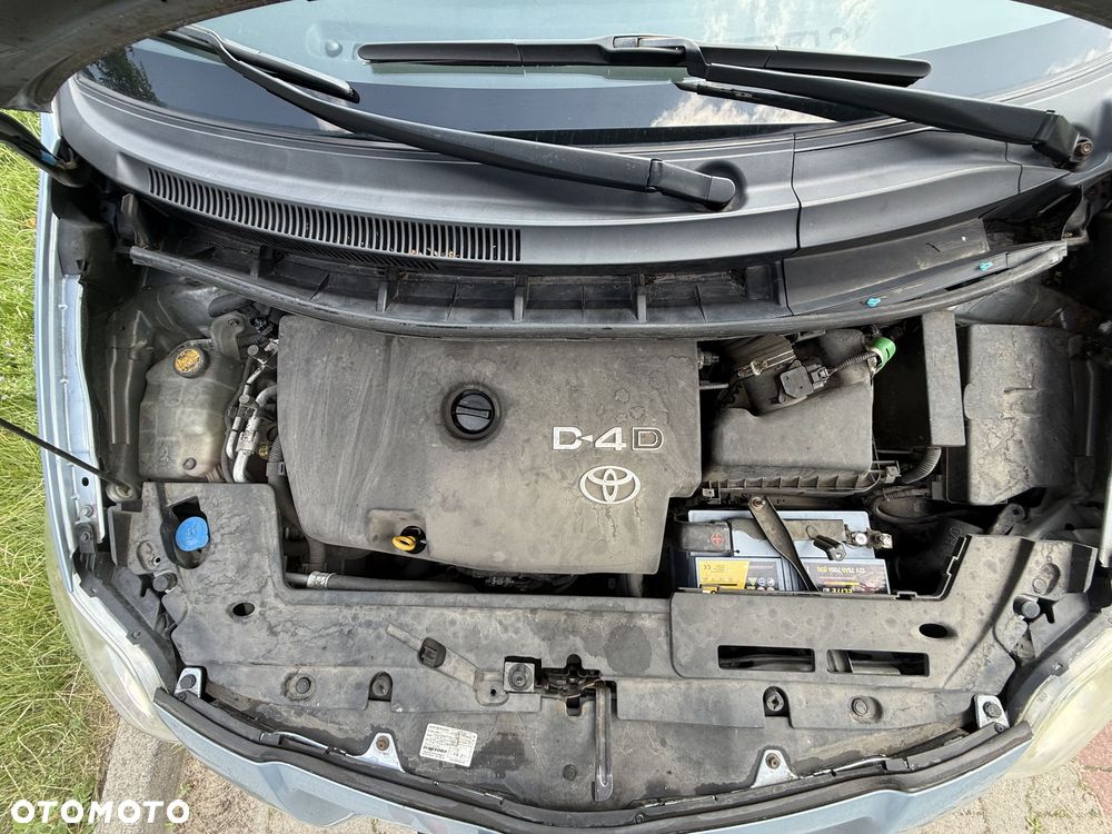 Toyota Auris 2.0 D-4D Luna - 5