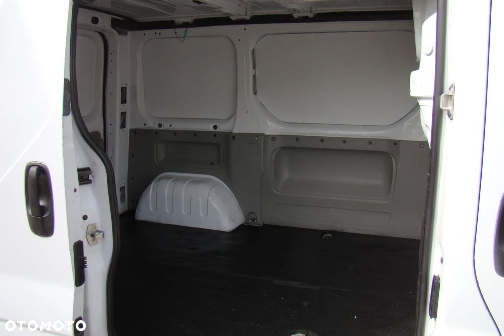 Renault Trafic - 18