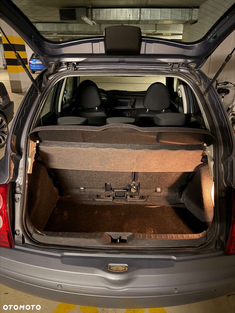 Nissan Micra - 5