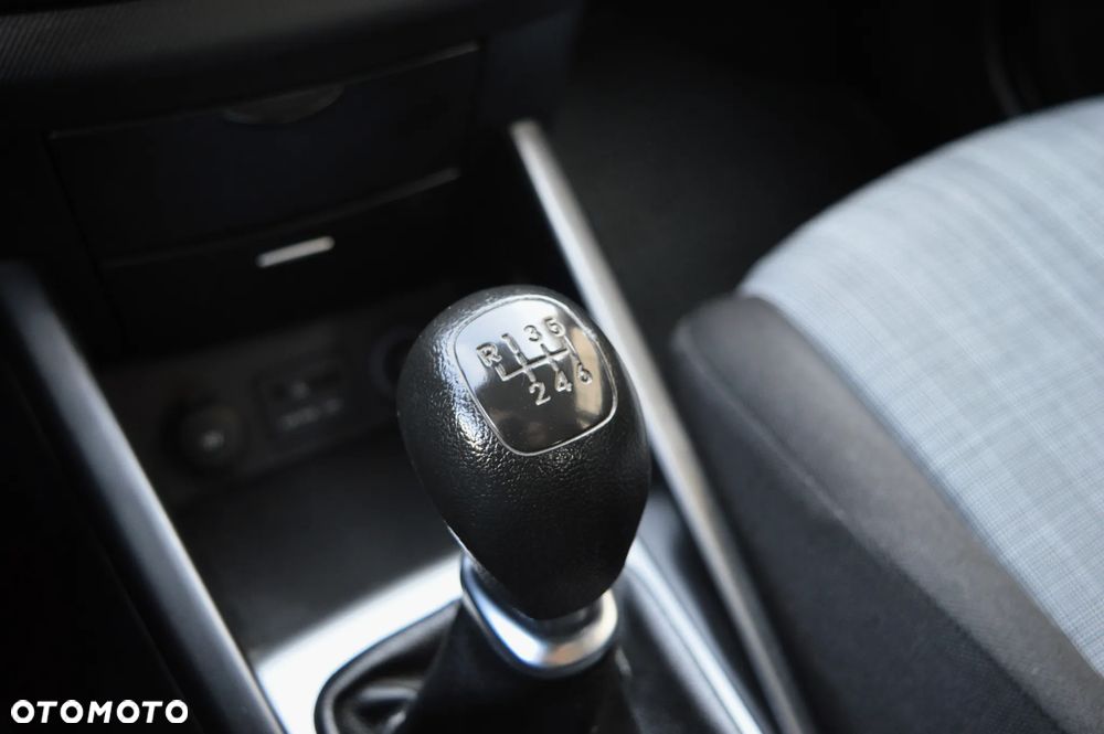 Kia Ceed 1.6 Comfort + - 23