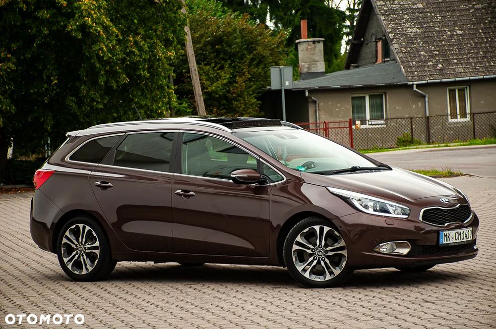 Kia Ceed 1.6 CRDi 136 DCT ISG Platinum Edition - 4