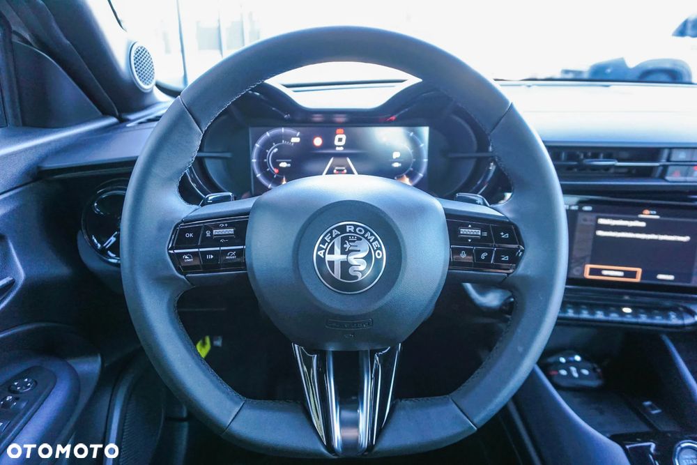 Alfa Romeo Junior 1.2 mHEV Ibrida eDCT - 9