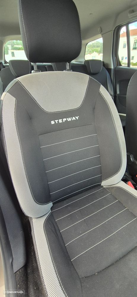 Dacia Logan MCV 0.9 TCe Stepway - 21