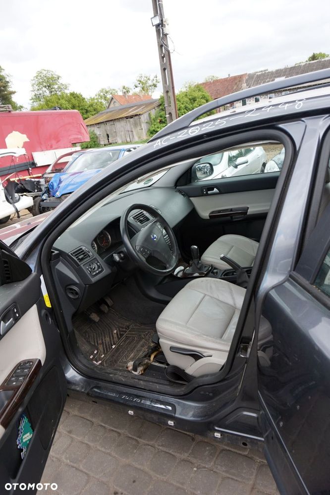 VOLVO V50  KOMBI 2007 455-16 2.0 D D4204T 136KM MMT6 SZARY na części - 10