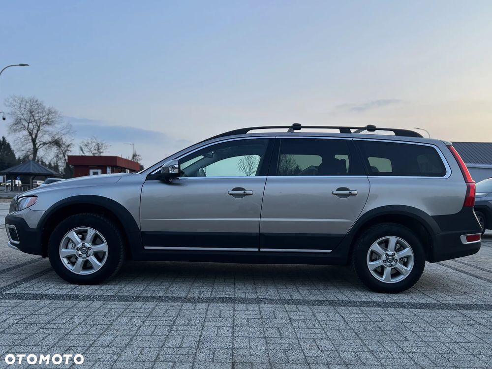 Volvo XC 70 - 4