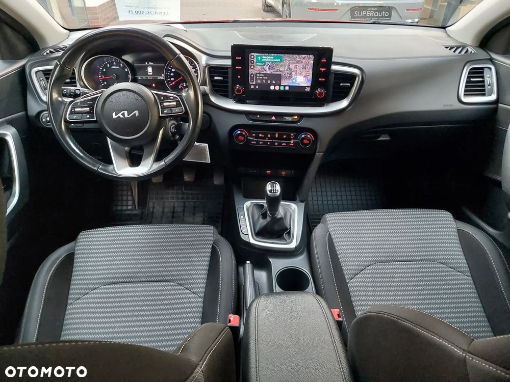 Kia Ceed 1.5 T-GDI M - 32