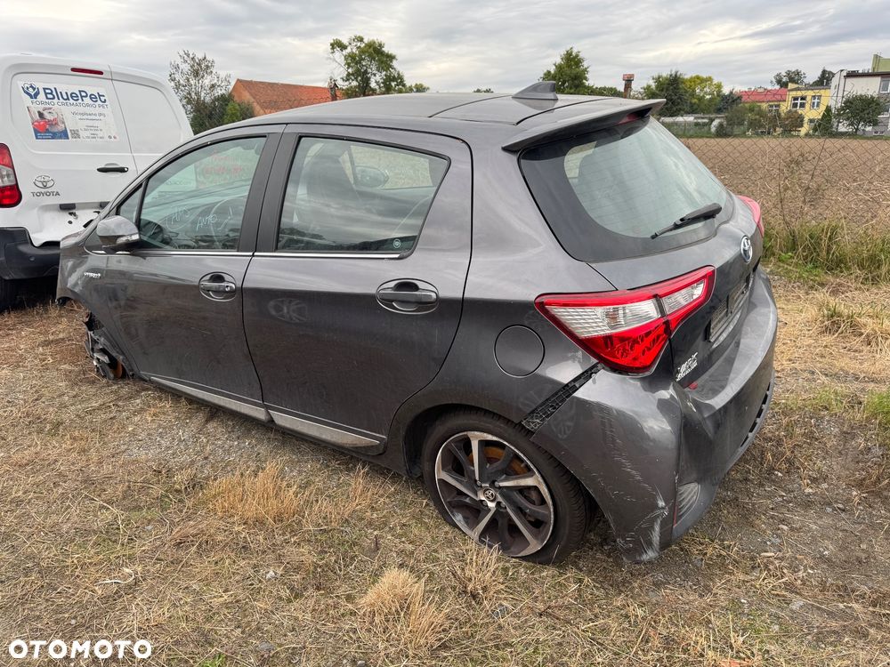 Toyota Yaris Hybrid 1.5 VVT-i Style - 3