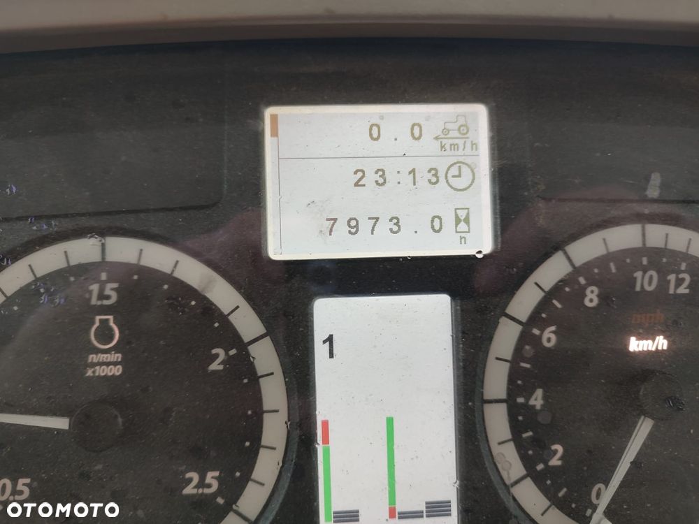 John Deere 6195M - 9