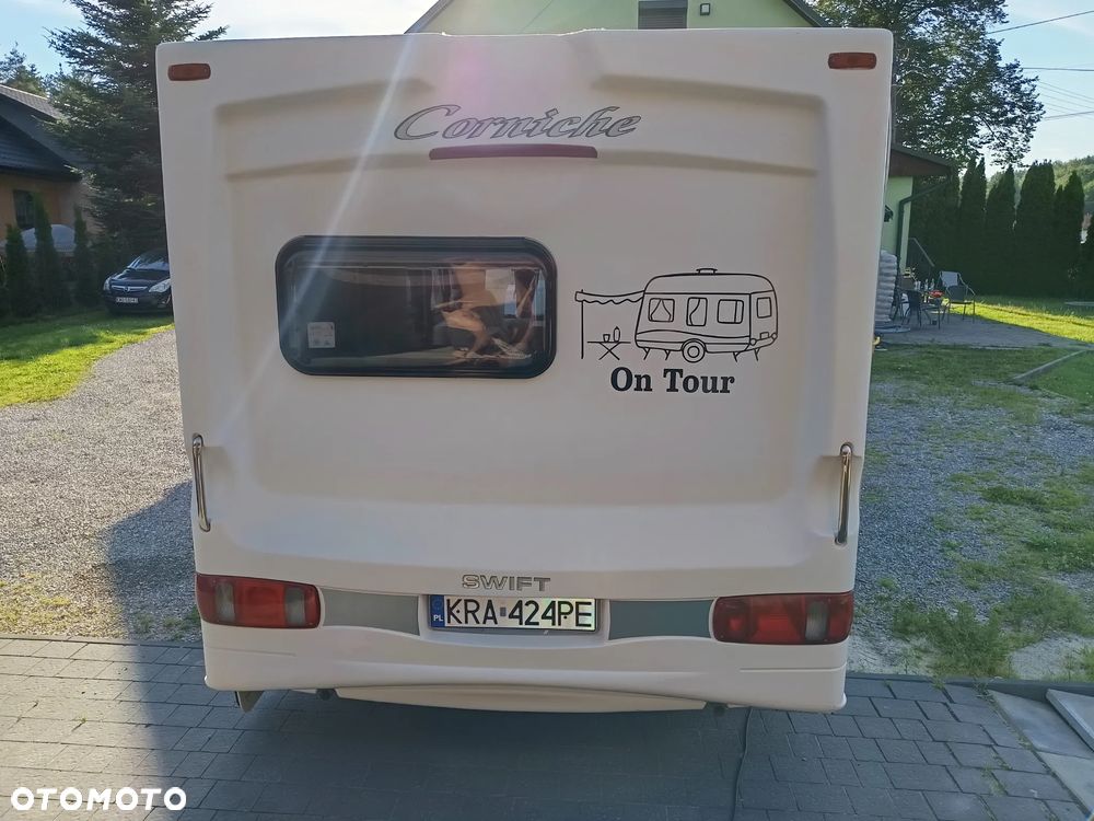 SWIFT Corniche - 22