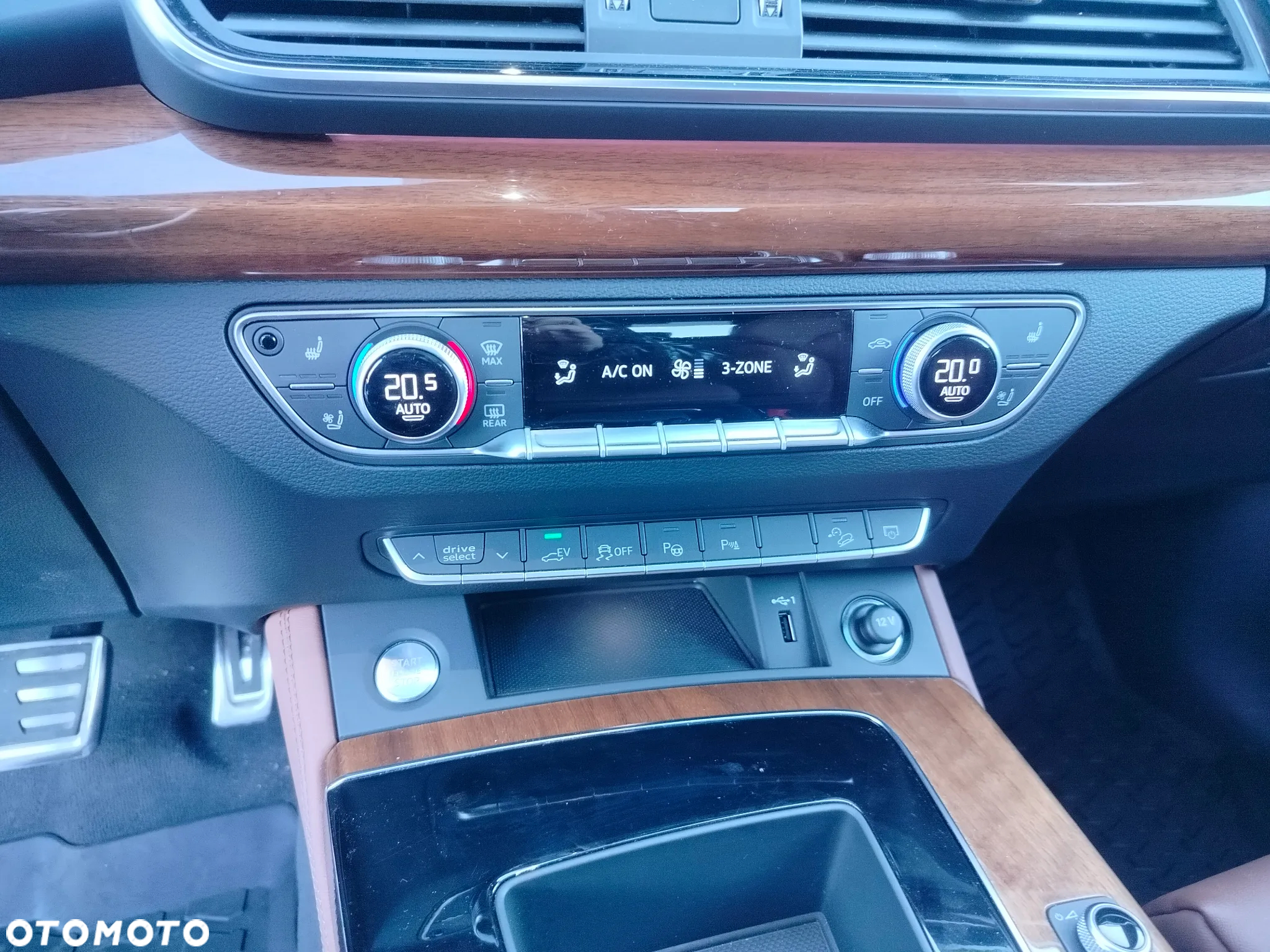 Audi Q5 55 TFSIe quattro S tronic S line - 22