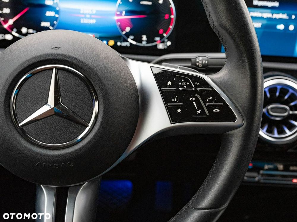 Mercedes-Benz Klasa A 200 d 8G-DCT Progressive - 13
