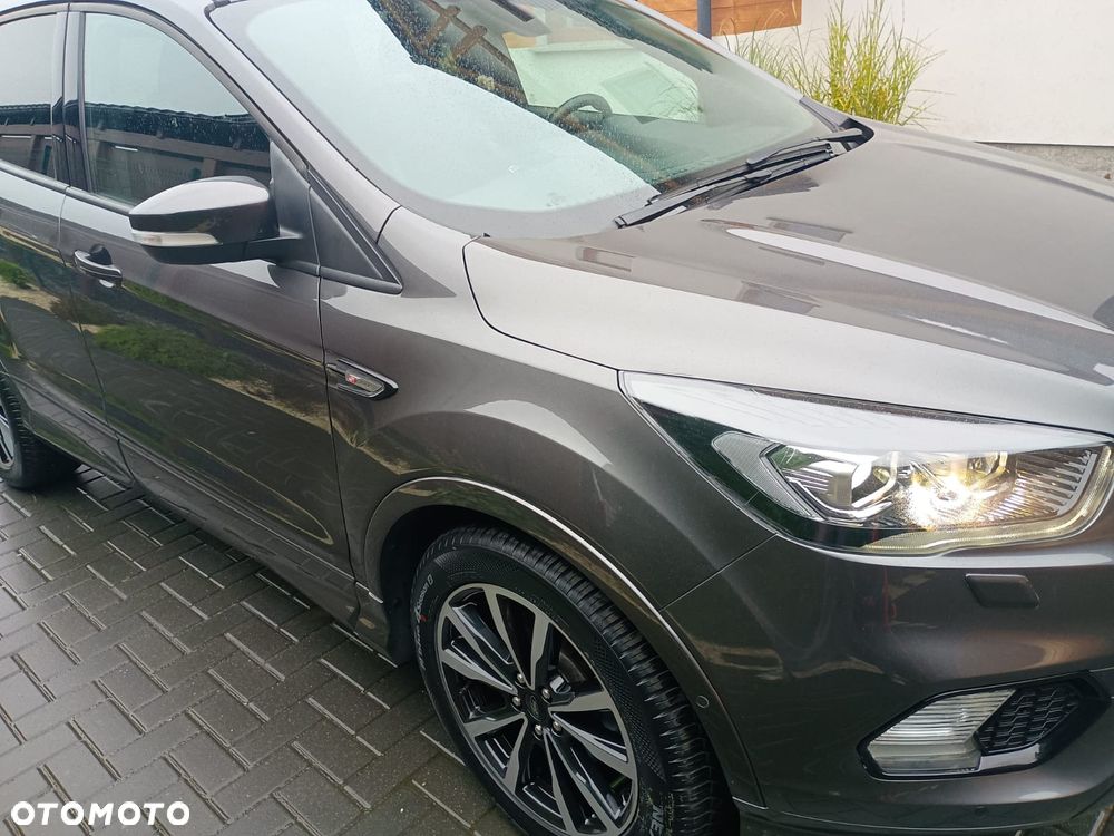 Ford Kuga 1.5 EcoBoost 2x4 ST-Line - 3