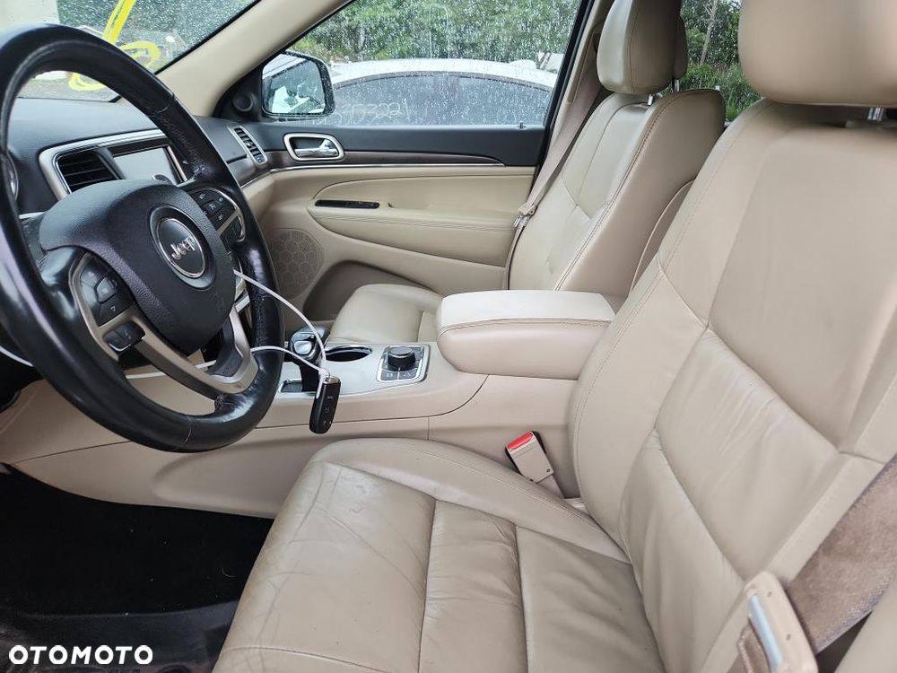 Jeep Grand Cherokee - 17