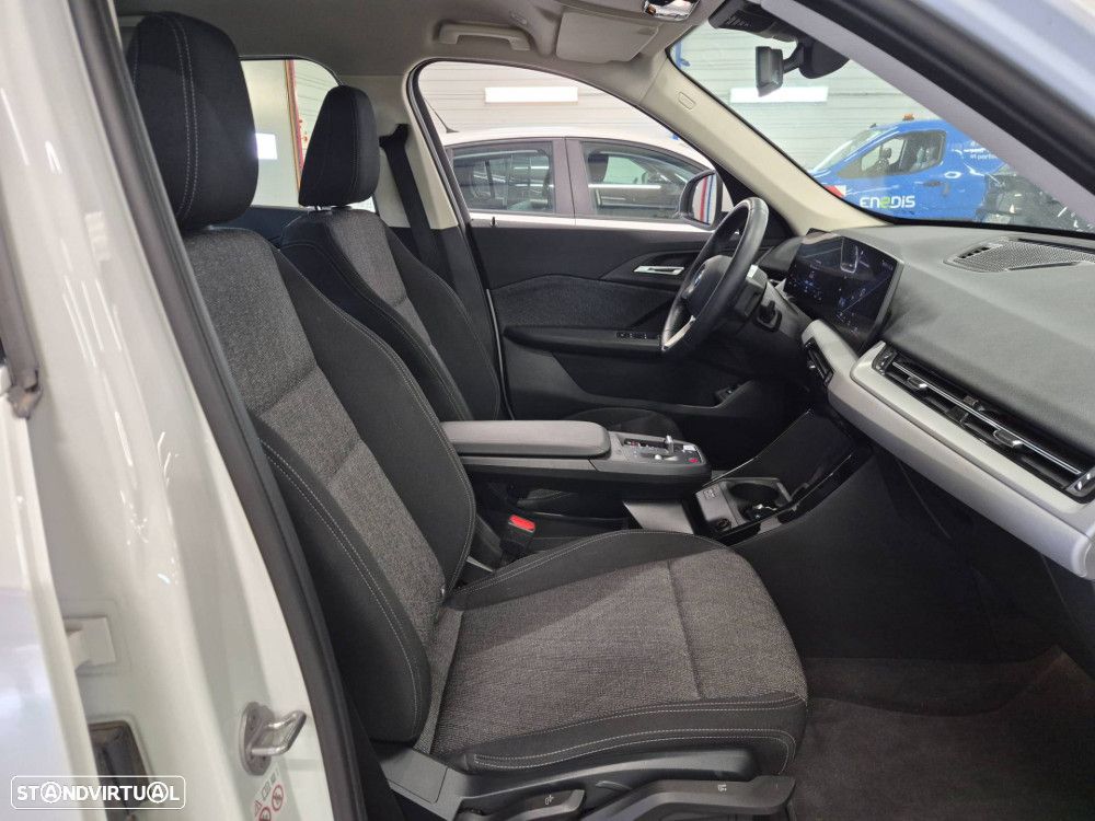 BMW iX1 xDrive30 - 4