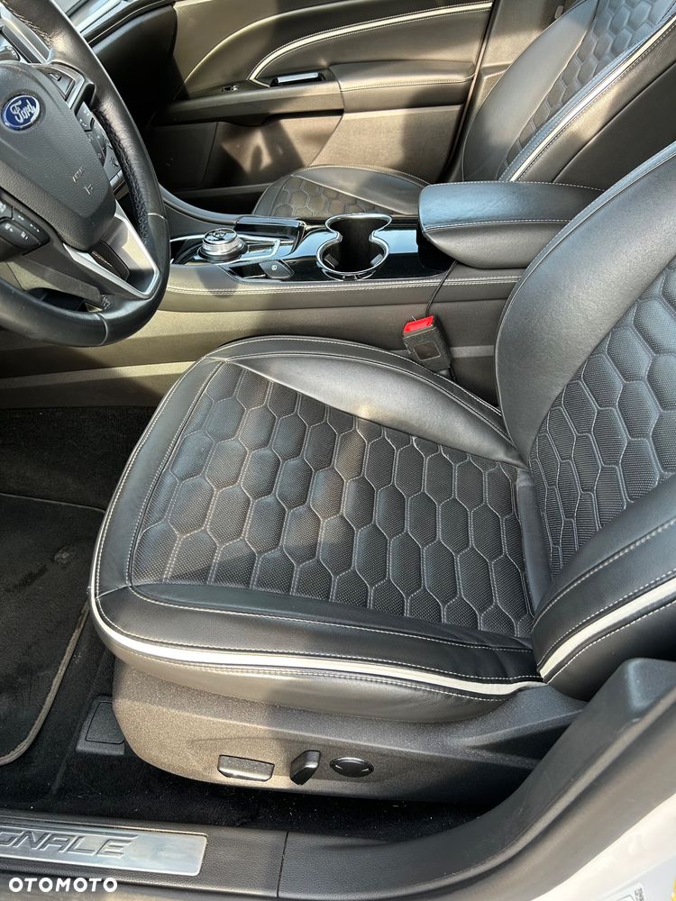 Ford Mondeo 2.0 EcoBlue Vignale - 15