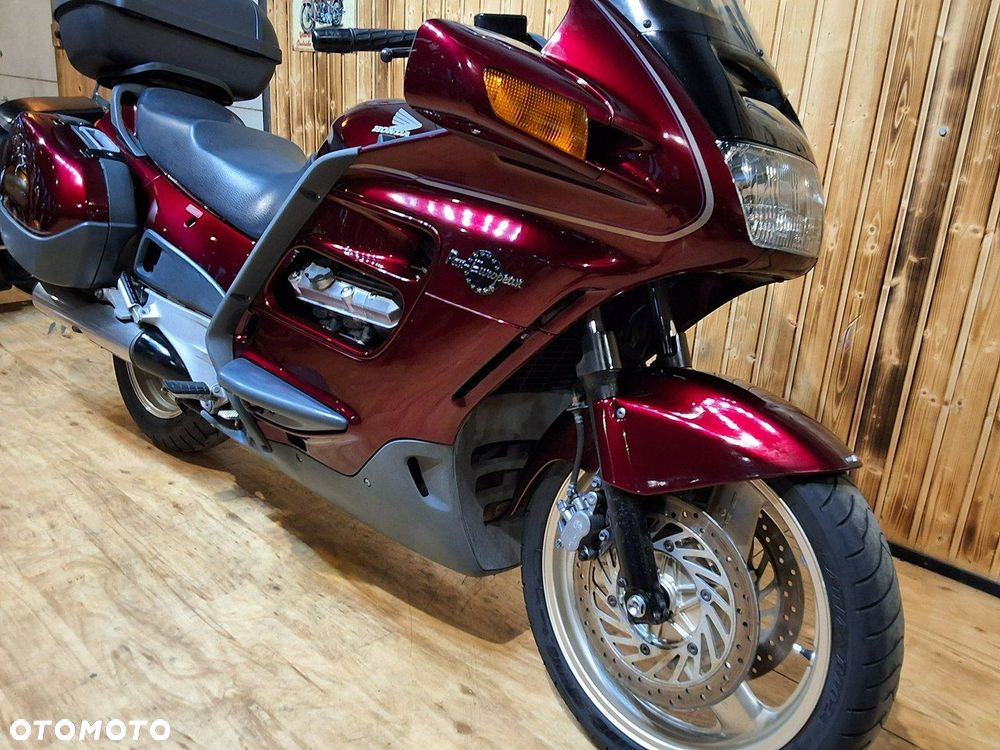 Honda ST - 6
