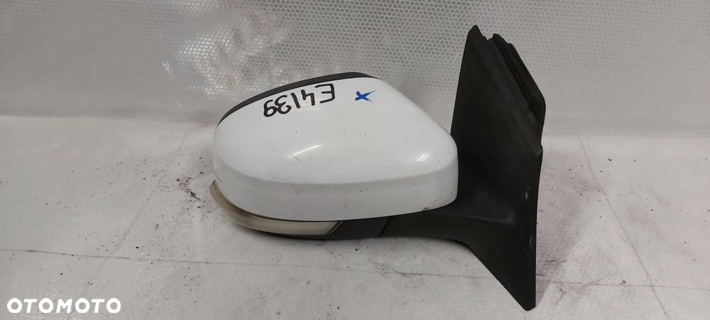 .  LUSTERKO ELEKTRYCZNE FORD FOCUS MK3 PRAWE 6PIN BIAŁY - 3