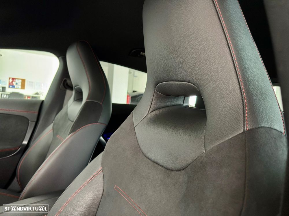 Mercedes-Benz CLA 250 e Shooting Brake AMG Line - 23