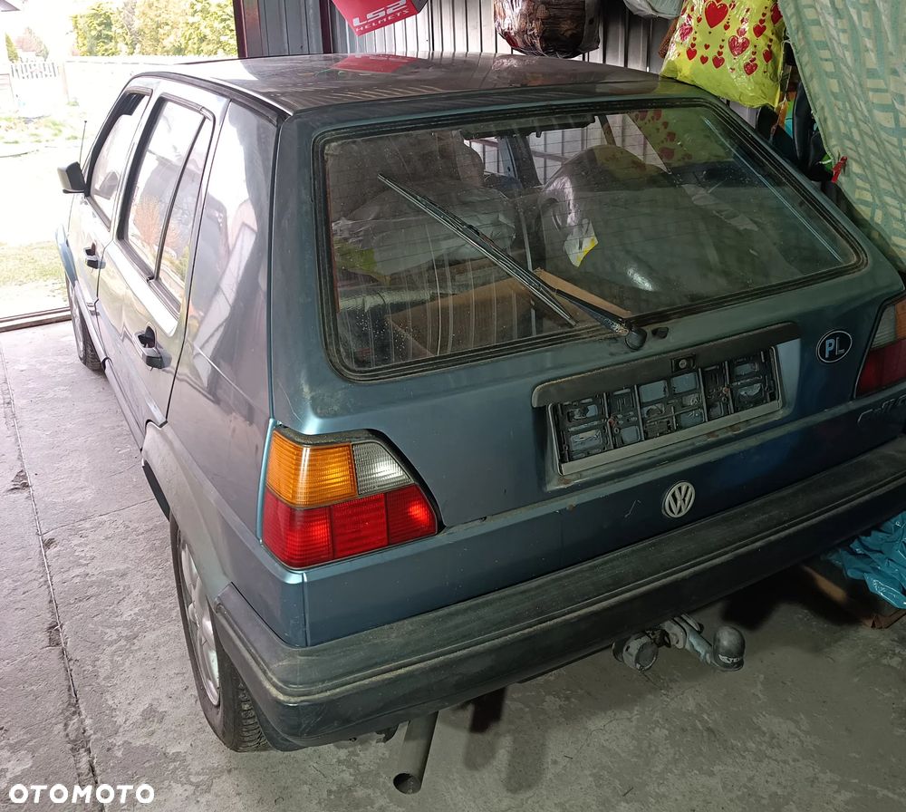 Volkswagen Golf 1.8 GL - 2