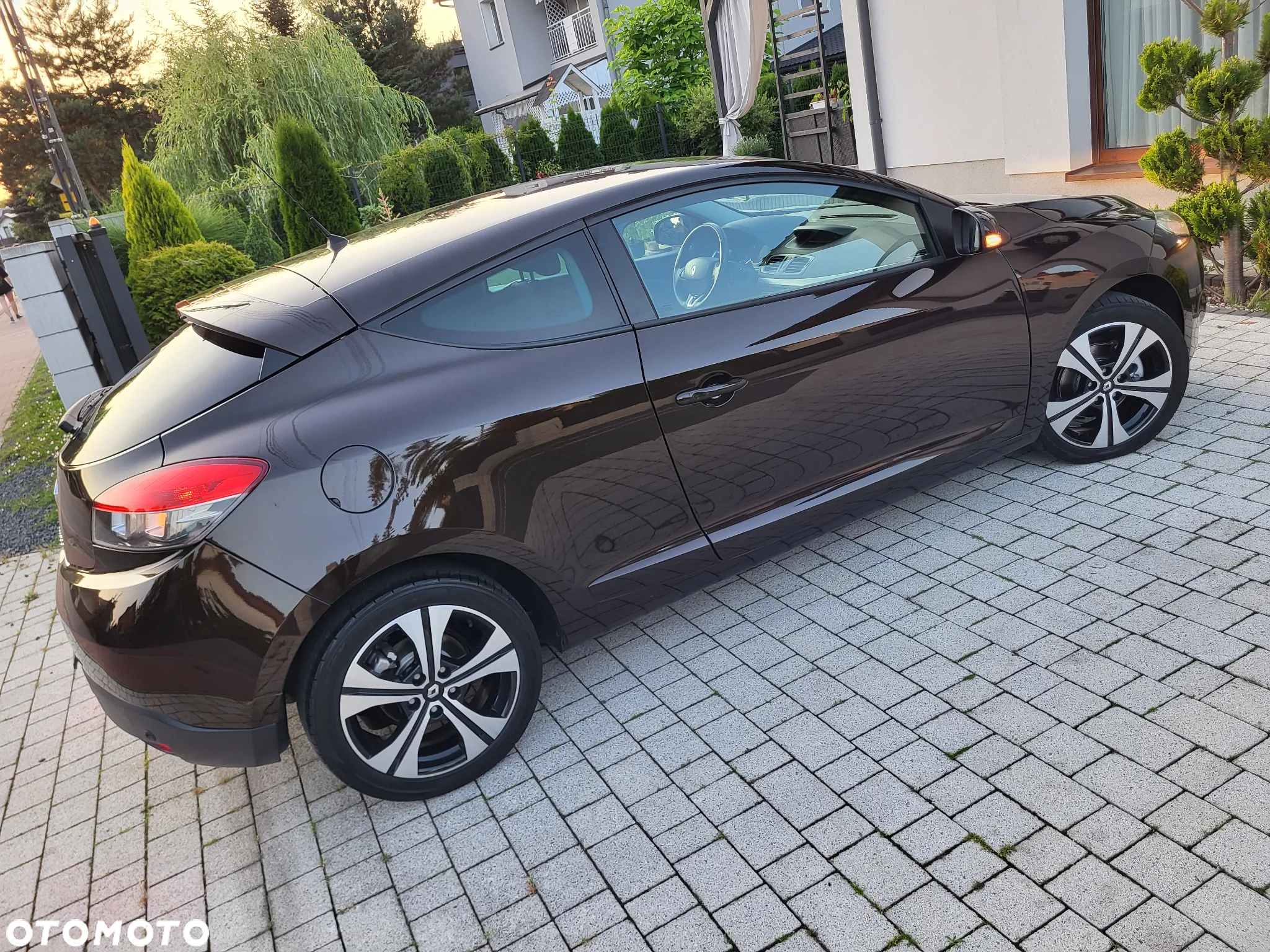Renault Megane Grandtour ENERGY TCe 115 Start & Stop Bose Edition - 4