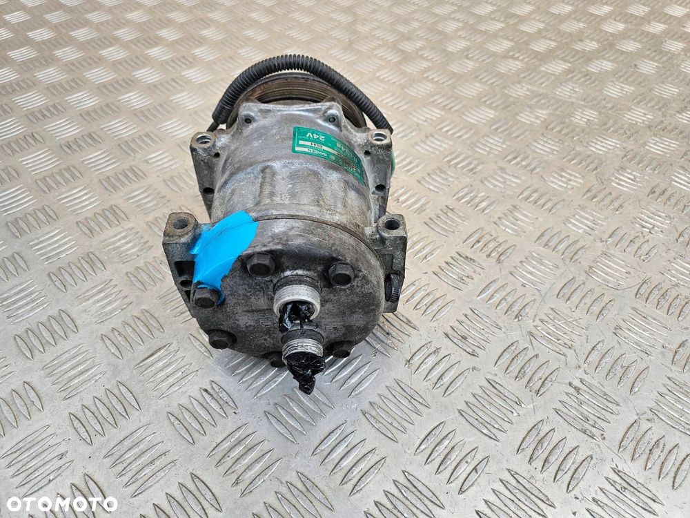 SPRĘŻARKA KOMPRESOR KLIMATYZACJI JCB CASE IVECO EUROCARGO 4894306 MODEL 8144 - 3