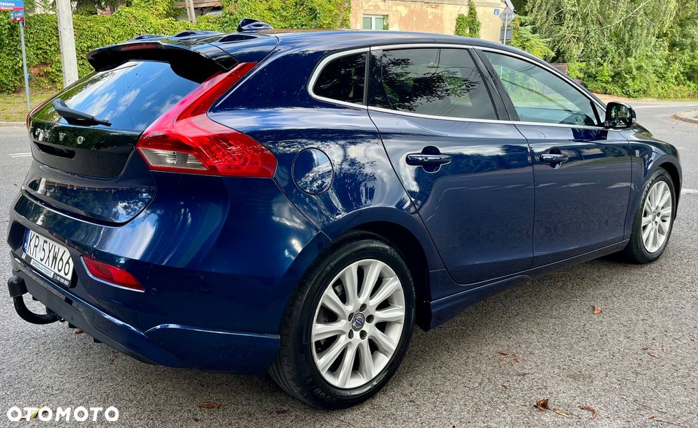 Volvo V40 D2 Drive-E Ocean Race - 11