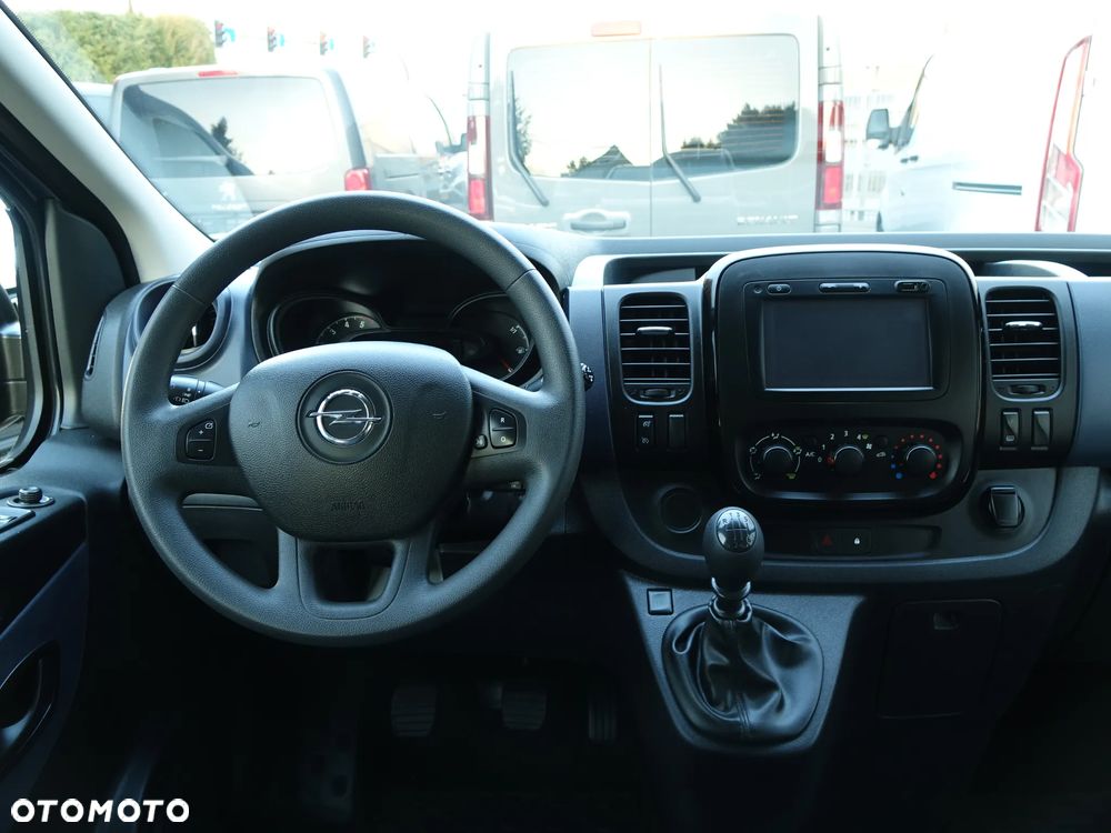 Renault Trafic 6-osobowy L1H1 - 13