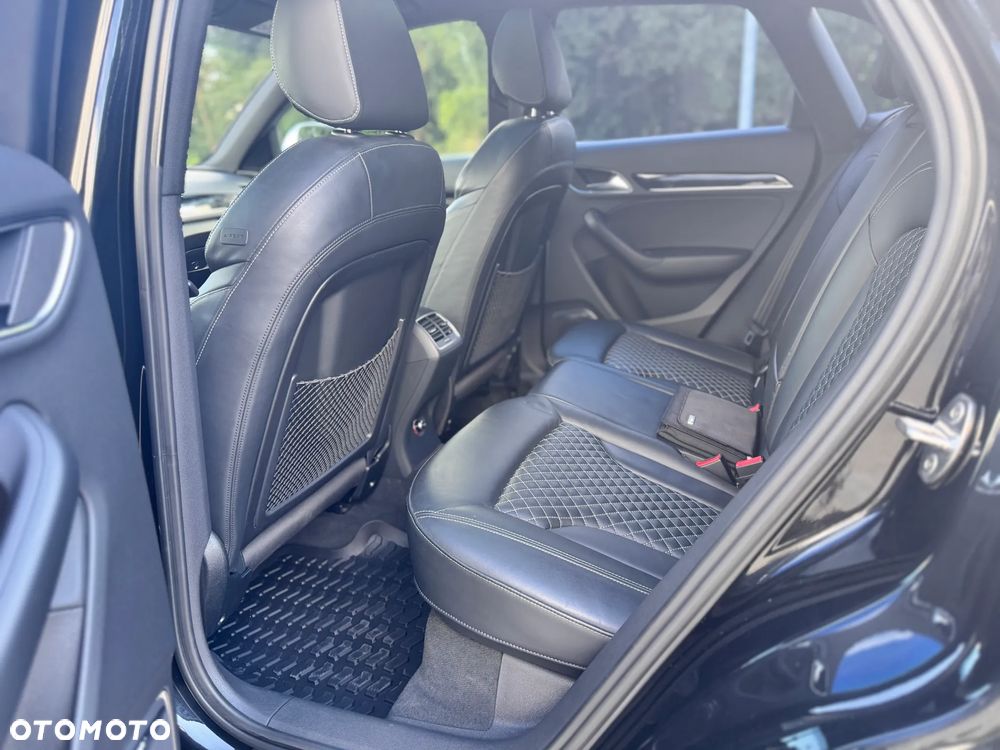 Audi RS Q3 2.5 TFSI quattro S tronic - 22