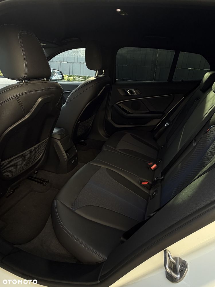 BMW Seria 1 118i M Sport - 11