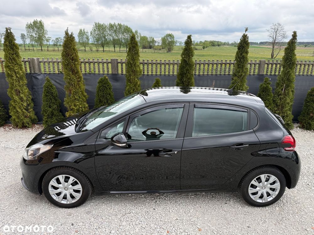 Peugeot 208 - 7