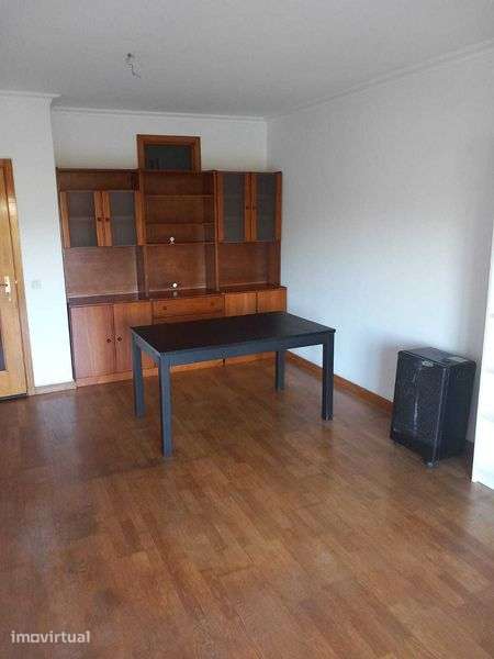 Arrendamento de apartamento T2+1 em Valadares - Grande imagem: 3/12