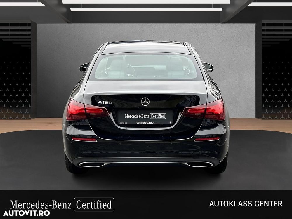 Mercedes-Benz A 180 Sedan 7G-DCT - 6