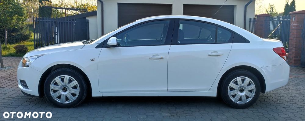 Chevrolet Cruze 1.8 LT - 10