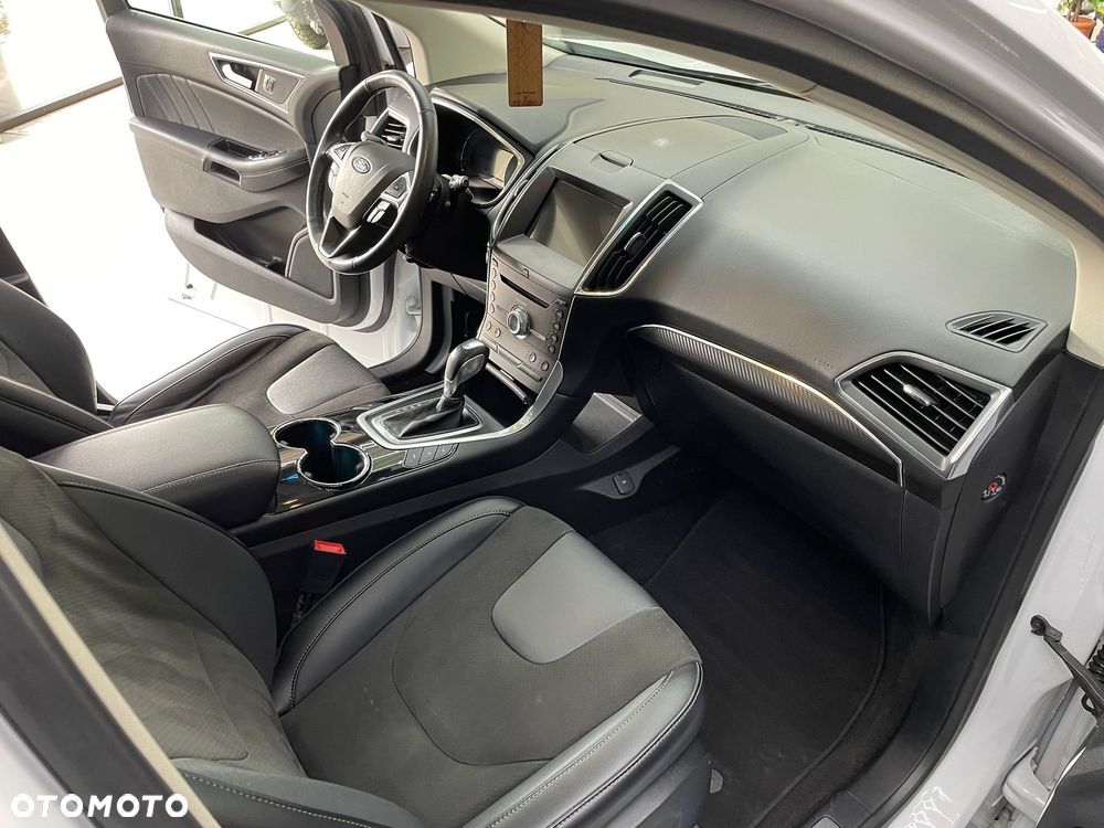 Ford Edge 2.0 TDCi Bi-Turbo 4x4 ST-LINE - 11